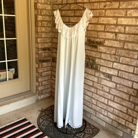 Nos Lucie Ann Beverly Hills S Light Blue1960s Gown Full Sweep